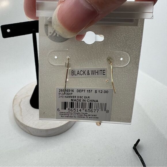 New A&I Hammered Gold Disc White Beaded Dangle Drop Earring - Picture 3 of 4